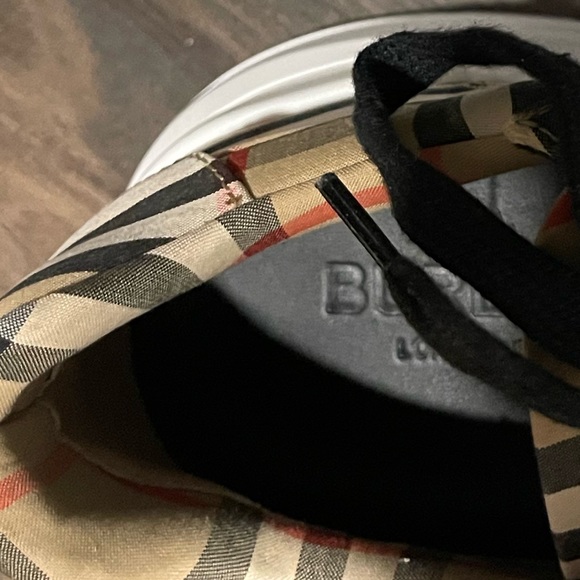 Men’s Burberry Sneakers - Picture 7 of 11
